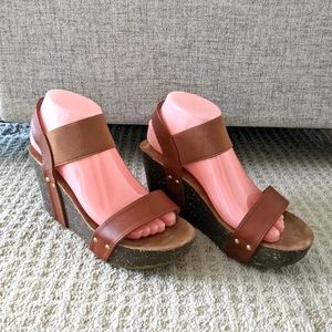 Women's Refresh Brown Wedge